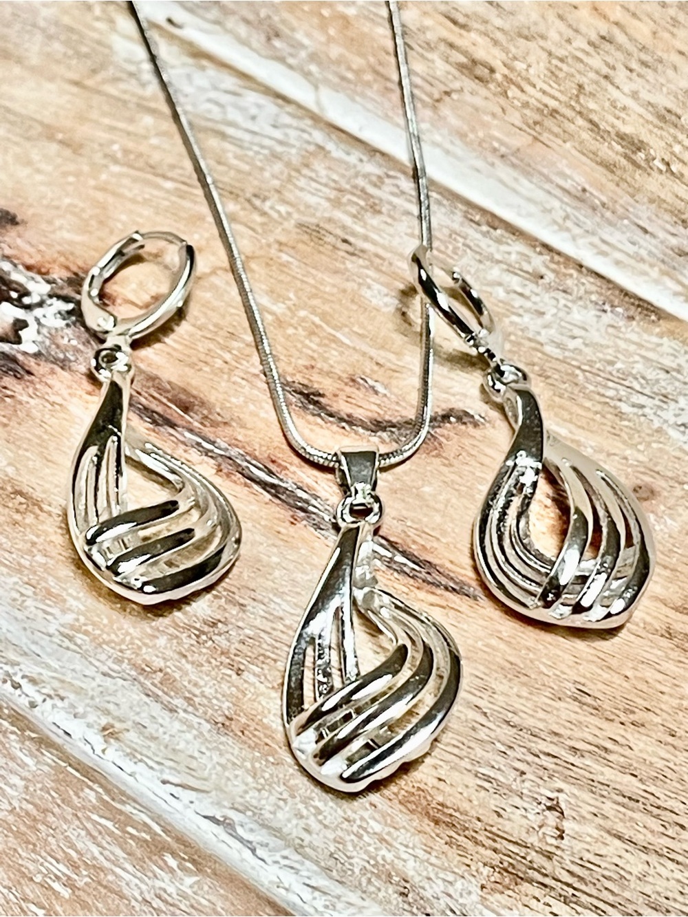 Elegant Silver Teardrop Swirl Necklace and Earring Set - Silver